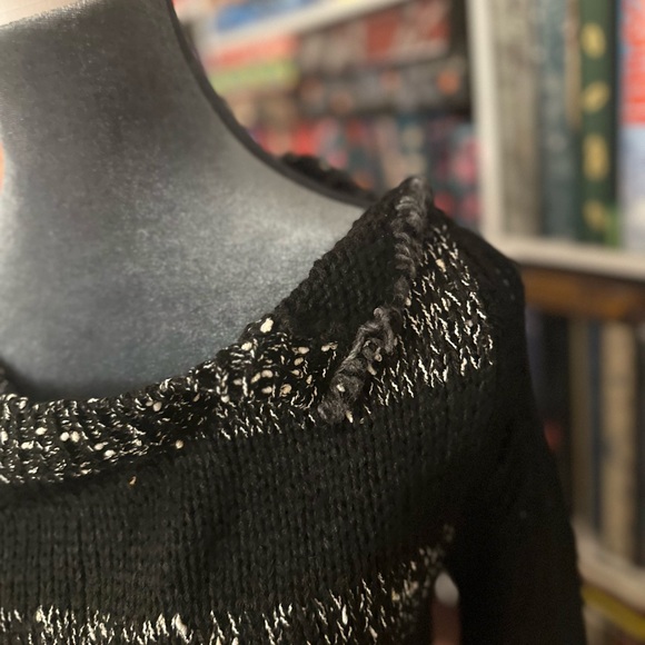 RARBlack and White Striped Sweater with Floral Design - Picture 5 of 11